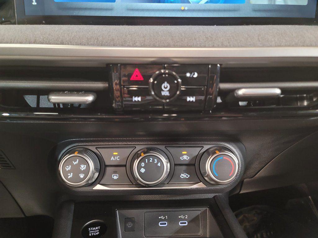 new 2025 Nissan Kicks car, priced at $22,199