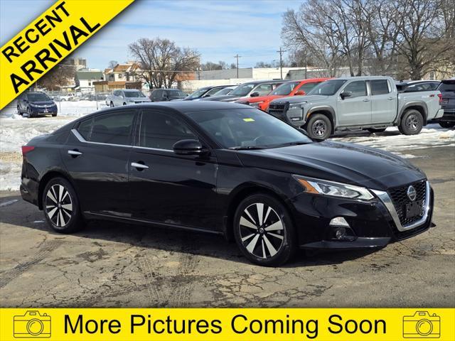 used 2022 Nissan Altima car, priced at $22,652