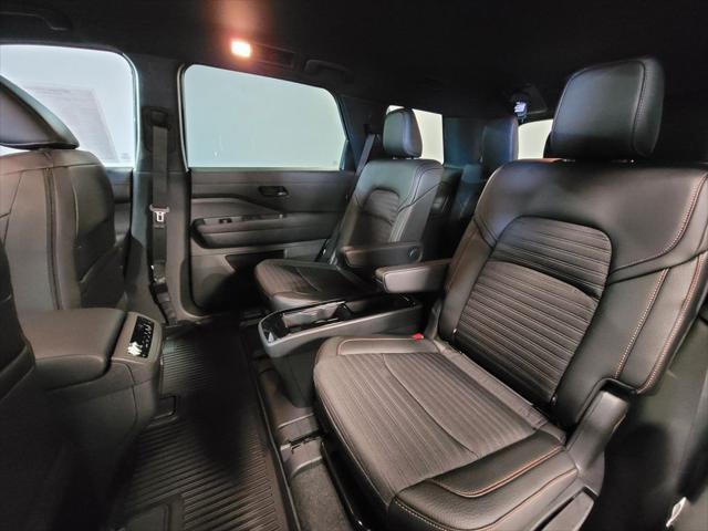 new 2025 Nissan Pathfinder car, priced at $43,778