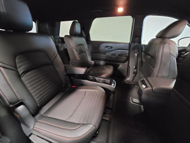 new 2025 Nissan Pathfinder car, priced at $43,778