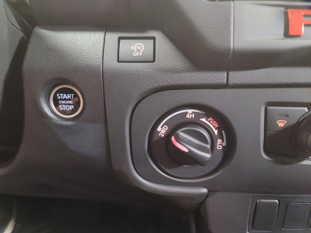 new 2025 Nissan Frontier car