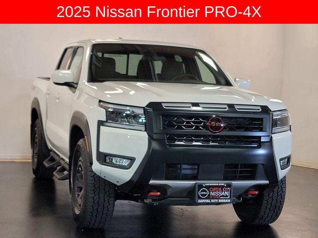 new 2025 Nissan Frontier car