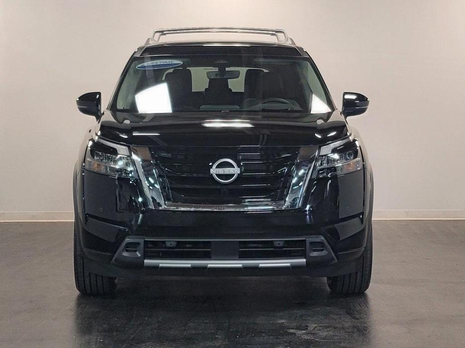 new 2024 Nissan Pathfinder car, priced at $50,185