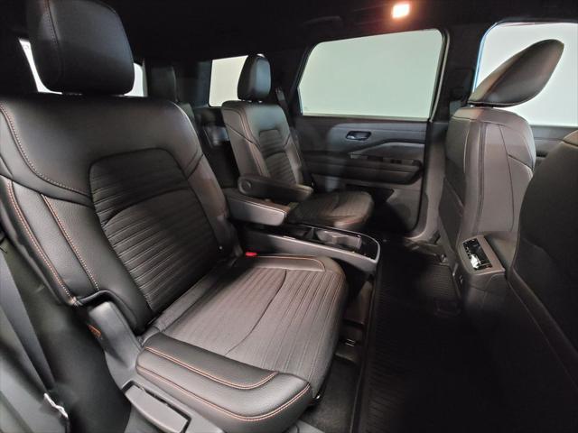 new 2025 Nissan Pathfinder car, priced at $43,957