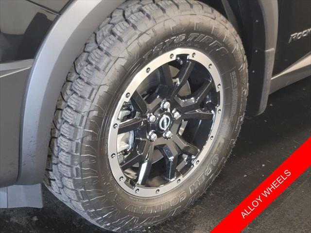 new 2025 Nissan Pathfinder car, priced at $43,957