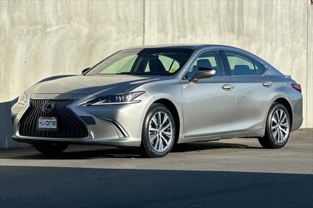 used 2019 Lexus ES 300h car, priced at $33,521