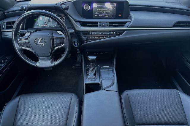 used 2019 Lexus ES 300h car, priced at $33,521