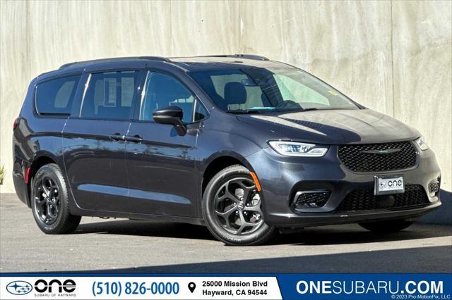 used 2021 Chrysler Pacifica Hybrid car, priced at $26,934