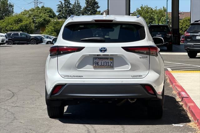 used 2024 Toyota Highlander Hybrid car, priced at $53,262