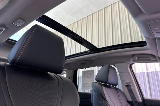 used 2022 Acura MDX car, priced at $42,795