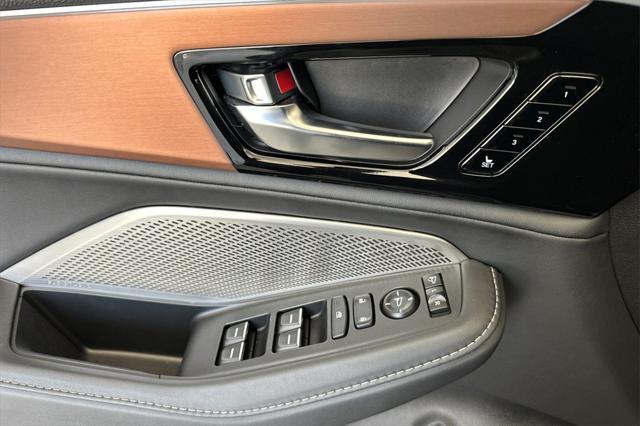 used 2022 Acura MDX car, priced at $42,795