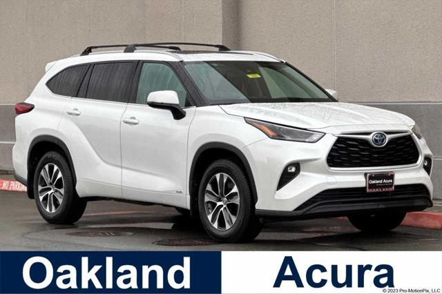 used 2022 Toyota Highlander Hybrid car, priced at $40,480