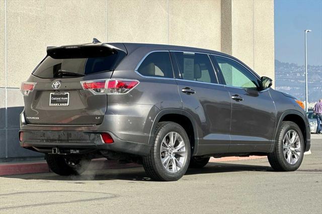 used 2016 Toyota Highlander car, priced at $18,980