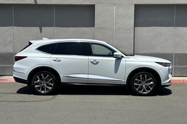 used 2022 Acura MDX car, priced at $41,495