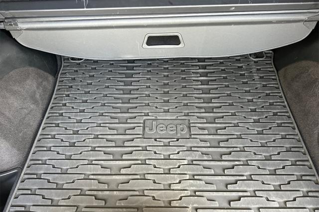 used 2019 Jeep Grand Cherokee car, priced at $31,480
