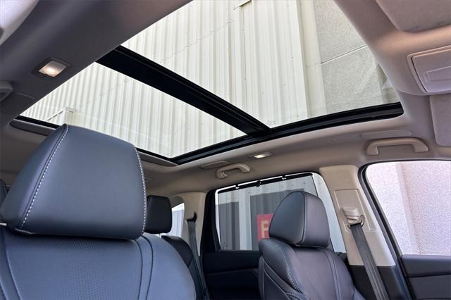used 2025 Acura MDX car, priced at $52,980