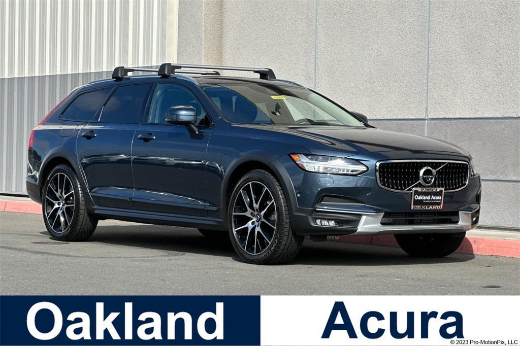 used 2020 Volvo V90 Cross Country car, priced at $30,980