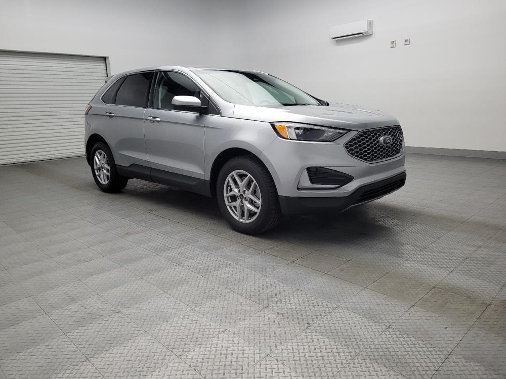 used 2024 Ford Edge car, priced at $30,295