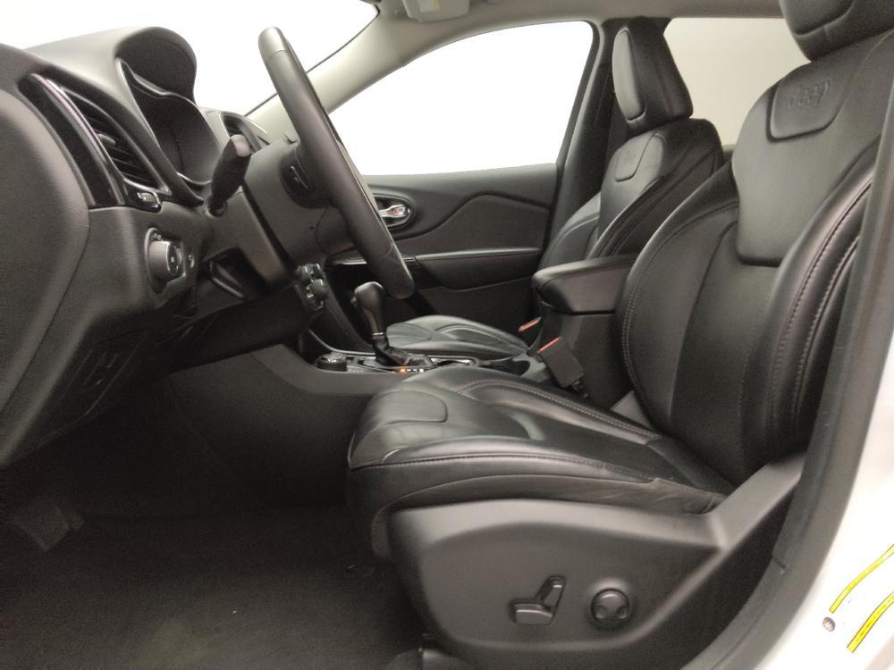 used 2023 Jeep Cherokee car, priced at $26,595