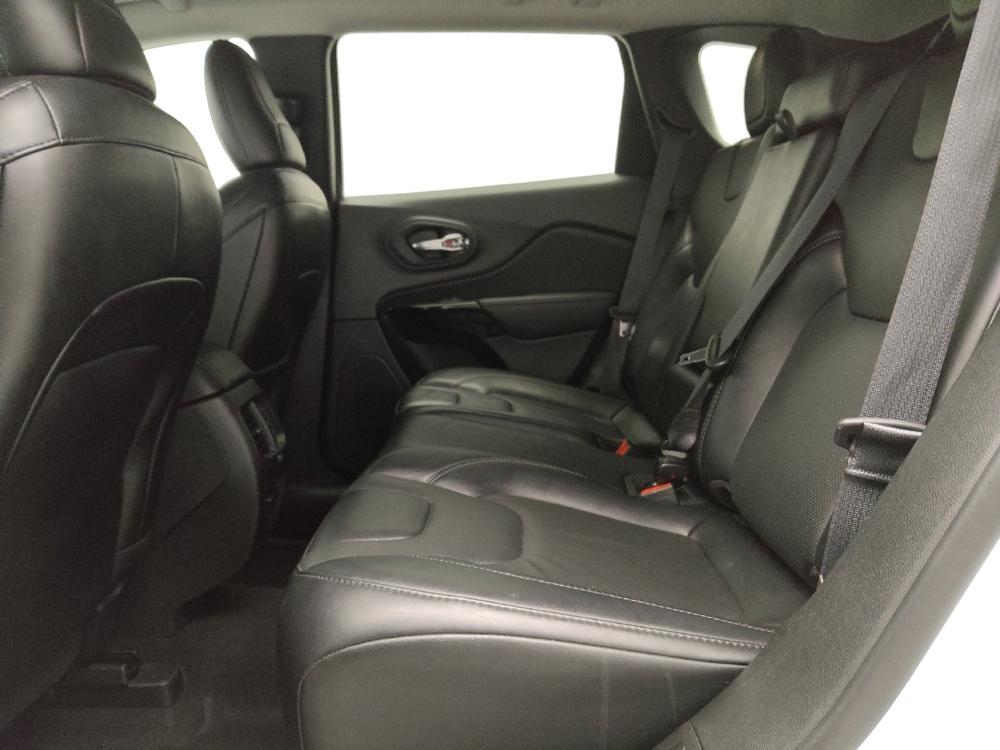 used 2023 Jeep Cherokee car, priced at $26,595