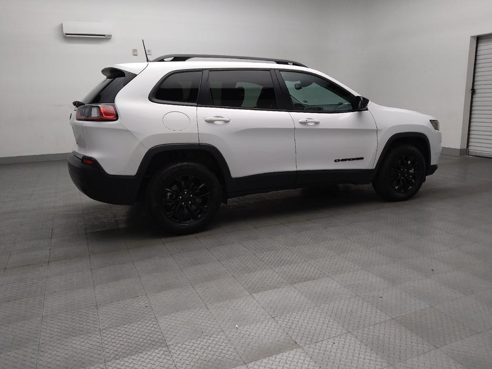 used 2023 Jeep Cherokee car, priced at $26,595