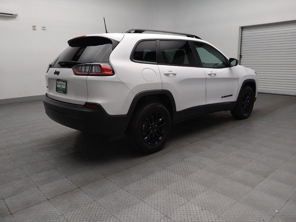 used 2023 Jeep Cherokee car, priced at $26,595