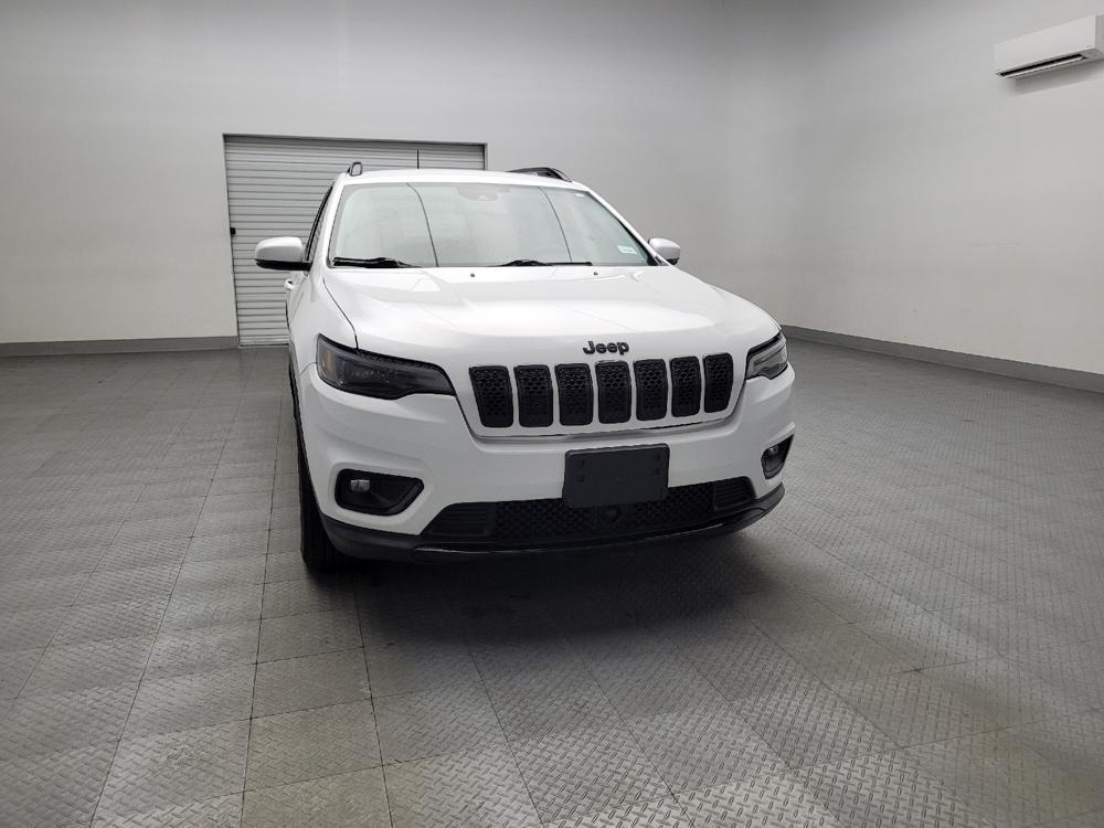 used 2020 Jeep Cherokee car, priced at $22,295