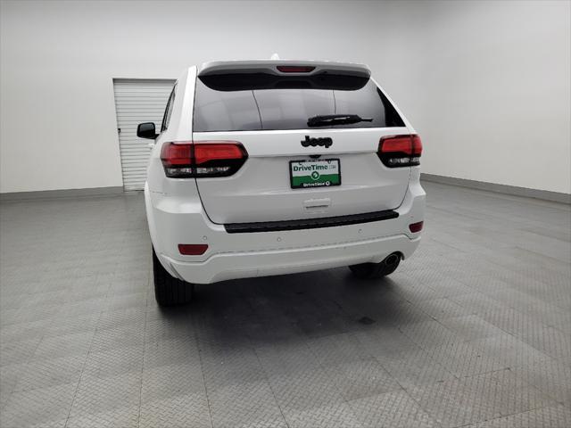 used 2017 Jeep Grand Cherokee car, priced at $19,195