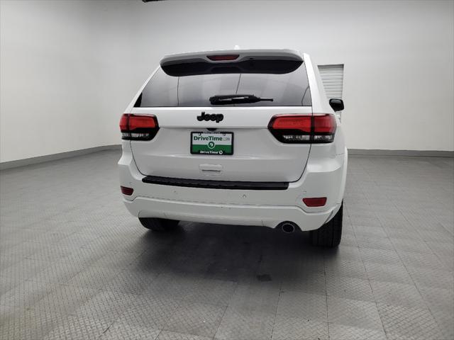 used 2017 Jeep Grand Cherokee car, priced at $19,195