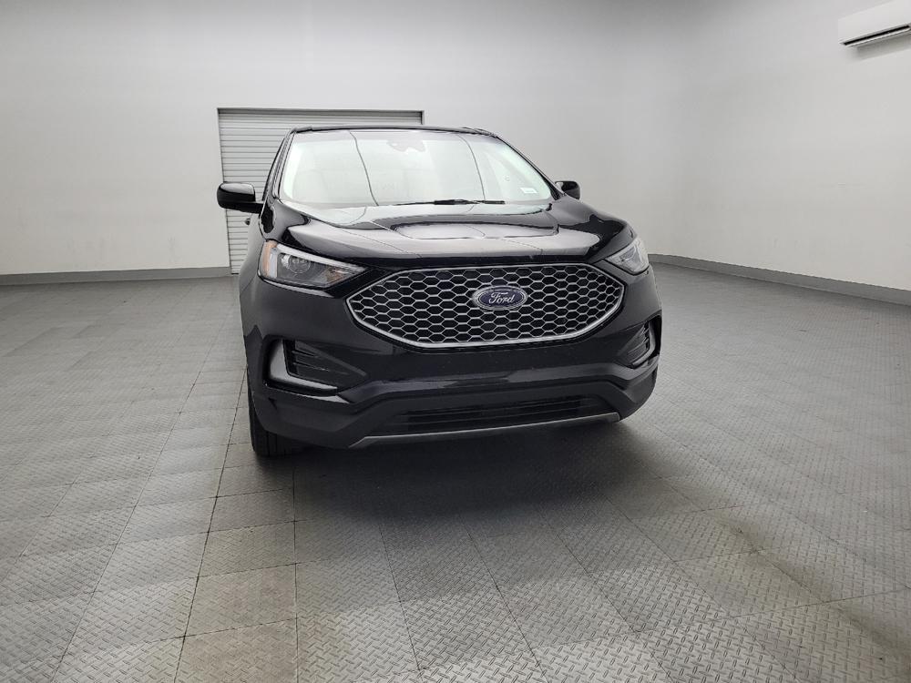 used 2024 Ford Edge car, priced at $27,995
