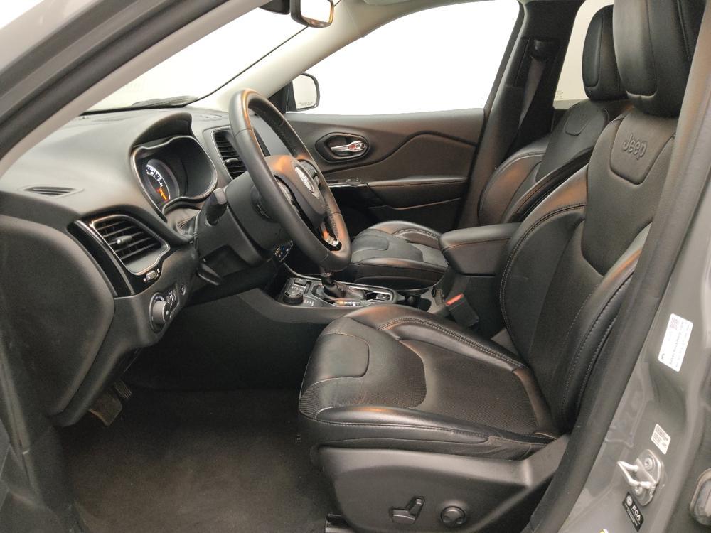 used 2023 Jeep Cherokee car, priced at $28,695
