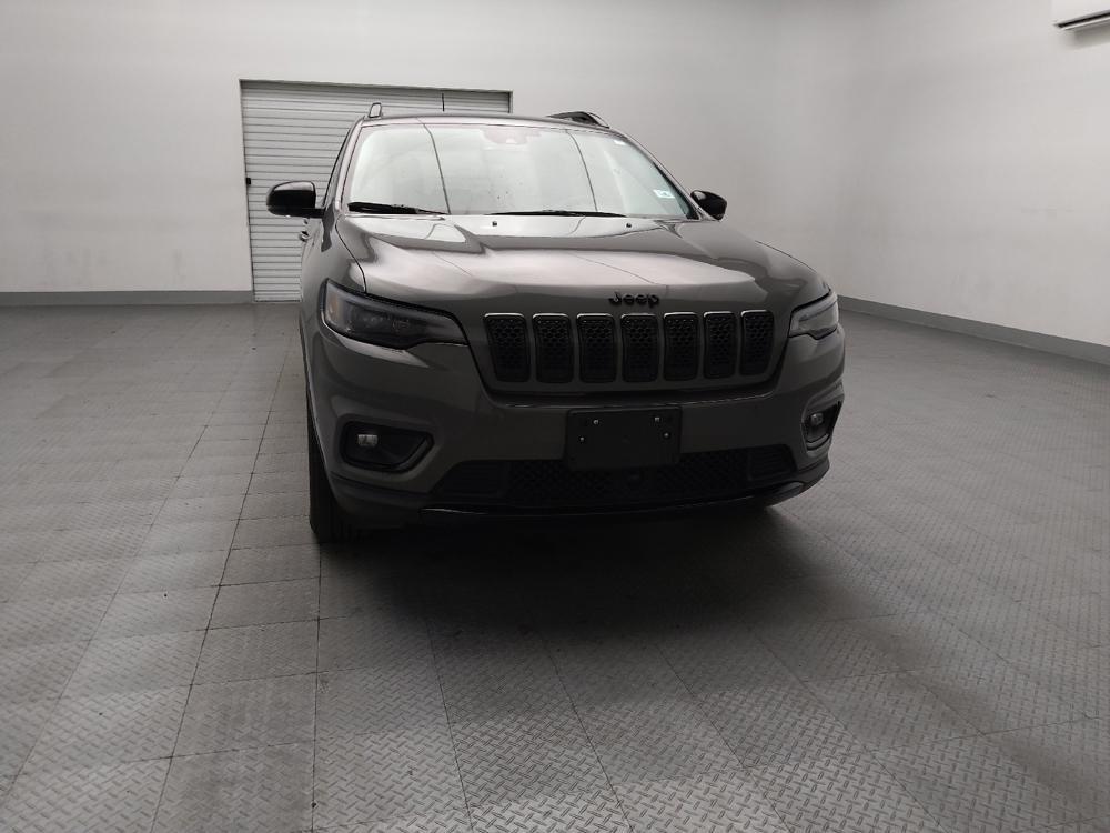 used 2023 Jeep Cherokee car, priced at $28,695