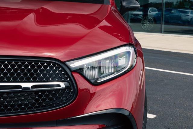 new 2026 Mercedes-Benz GLC 300 car, priced at $69,725