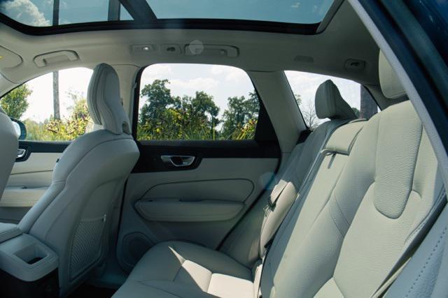 used 2022 Volvo XC60 Recharge Plug-In Hybrid car, priced at $34,868