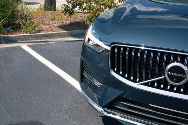 used 2022 Volvo XC60 Recharge Plug-In Hybrid car, priced at $34,868