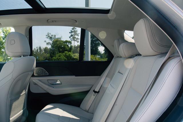 new 2026 Mercedes-Benz GLE 450 car, priced at $81,565
