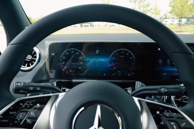 new 2025 Mercedes-Benz GLA 250 car, priced at $48,775