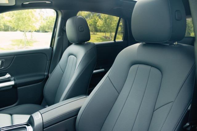 new 2025 Mercedes-Benz GLA 250 car, priced at $48,775