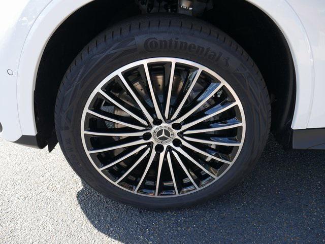 new 2026 Mercedes-Benz GLC 300 car, priced at $69,585