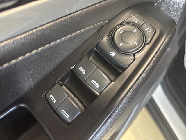 used 2023 Chevrolet Traverse car, priced at $33,750
