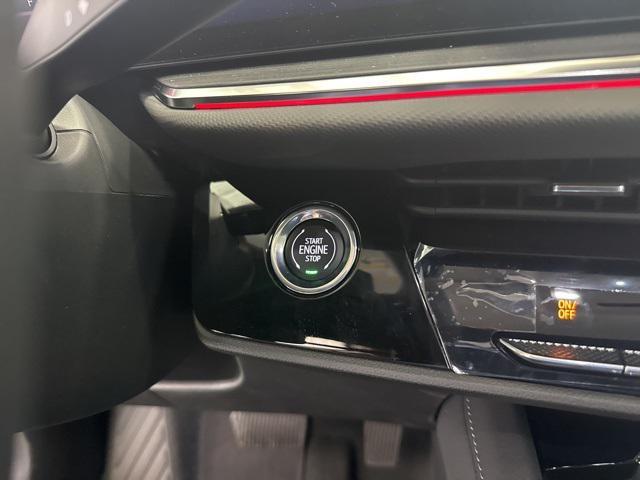 new 2025 Buick Envision car, priced at $39,740
