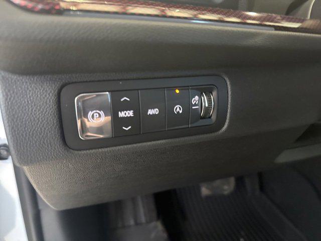 new 2026 Chevrolet Traverse car, priced at $56,227