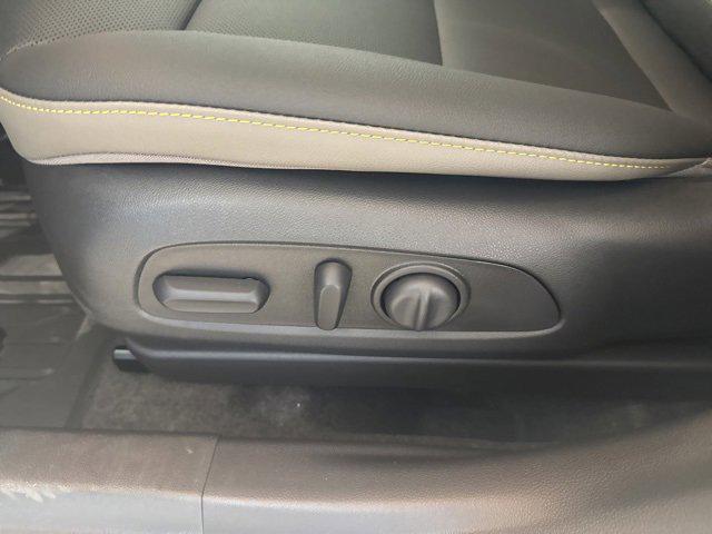 new 2025 Chevrolet Trax car, priced at $26,062