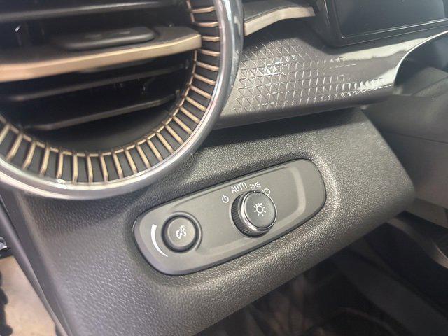 new 2025 Chevrolet Trax car, priced at $26,062