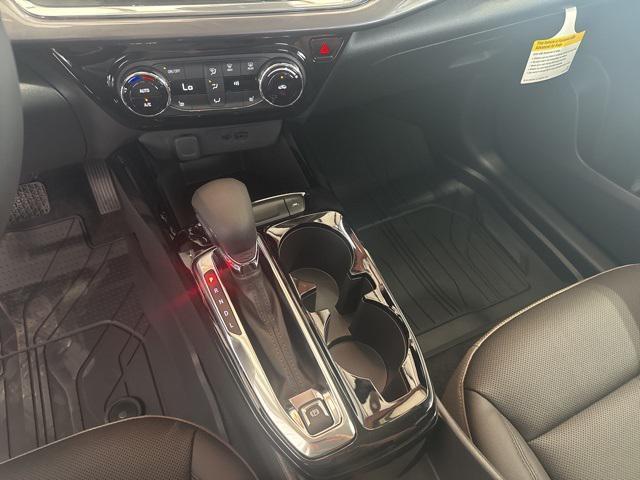 new 2025 Chevrolet Trax car, priced at $27,085