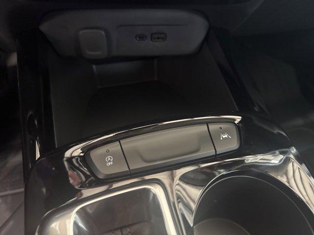 new 2025 Chevrolet Trax car, priced at $26,062