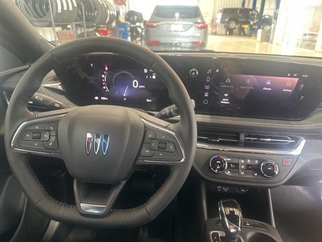 new 2025 Buick Envista car, priced at $26,685