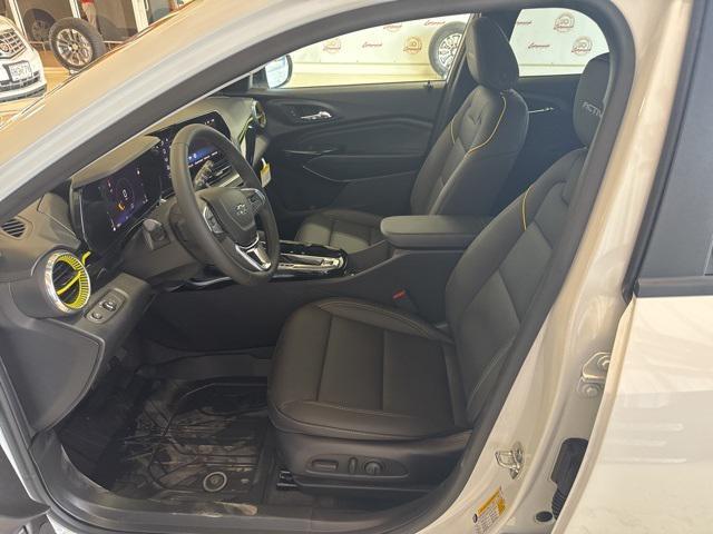 new 2025 Chevrolet Trax car, priced at $27,085