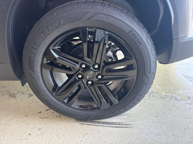new 2025 Chevrolet Trax car, priced at $27,085