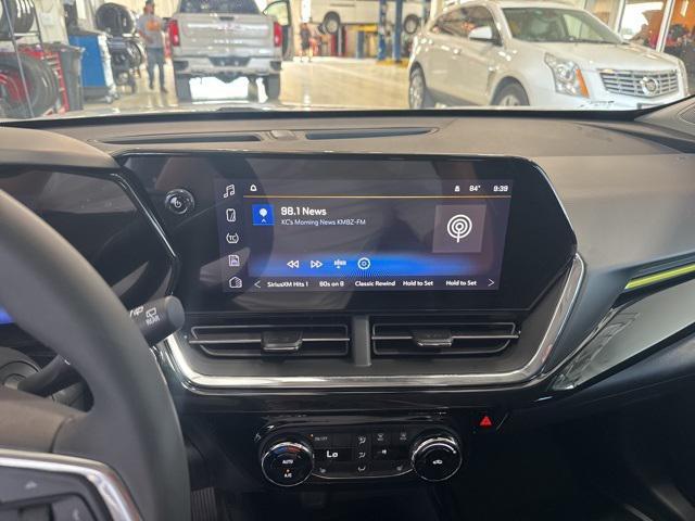 new 2025 Chevrolet Trax car, priced at $27,085